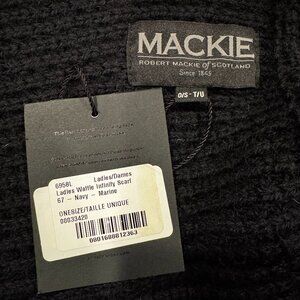 NWT Canada Goose Women Robert Mackie Ribbed Waffle Infinity Wool Scarf